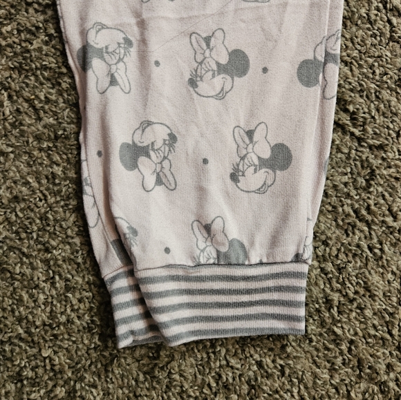 Disney Minnie Mouse Pajama Set - Picture 5 of 7